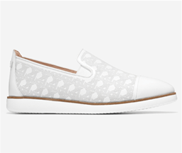 Women’s Flats & Slip-Ons